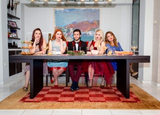 Σας ευχόμαστε να έχετε Stylishly Beautiful Χριστούγεννα | Φωτογράφιση