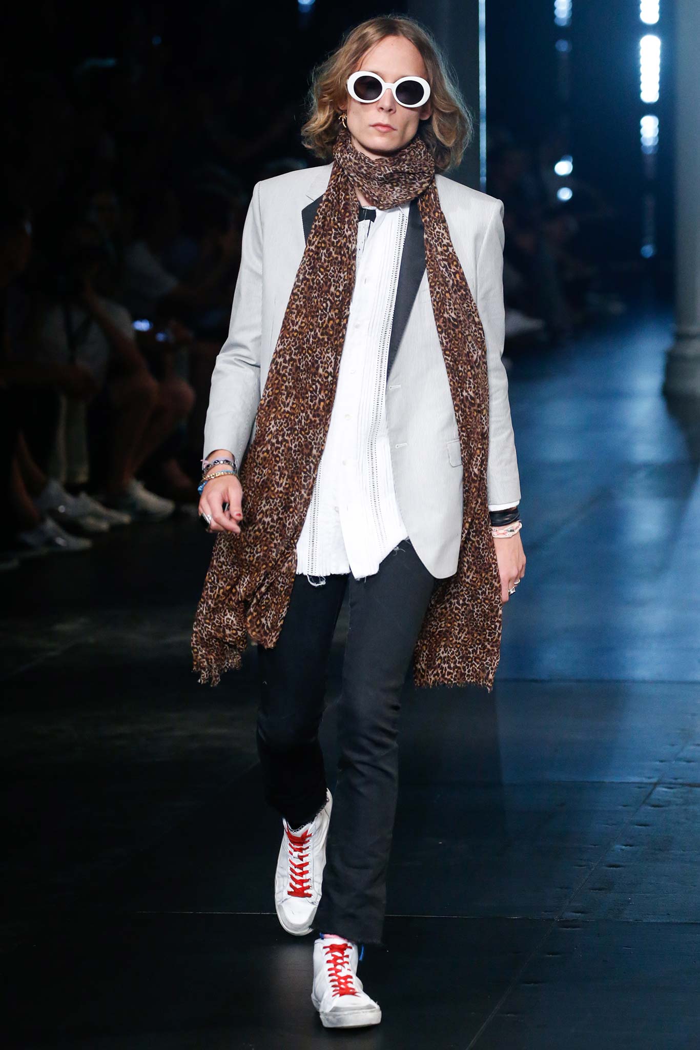 spring-2016-menswear-trends-03a-long-scarves-05