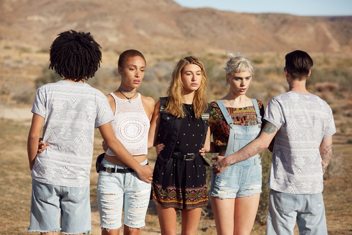 H&M collaborates with the Coachella Festival for 2016