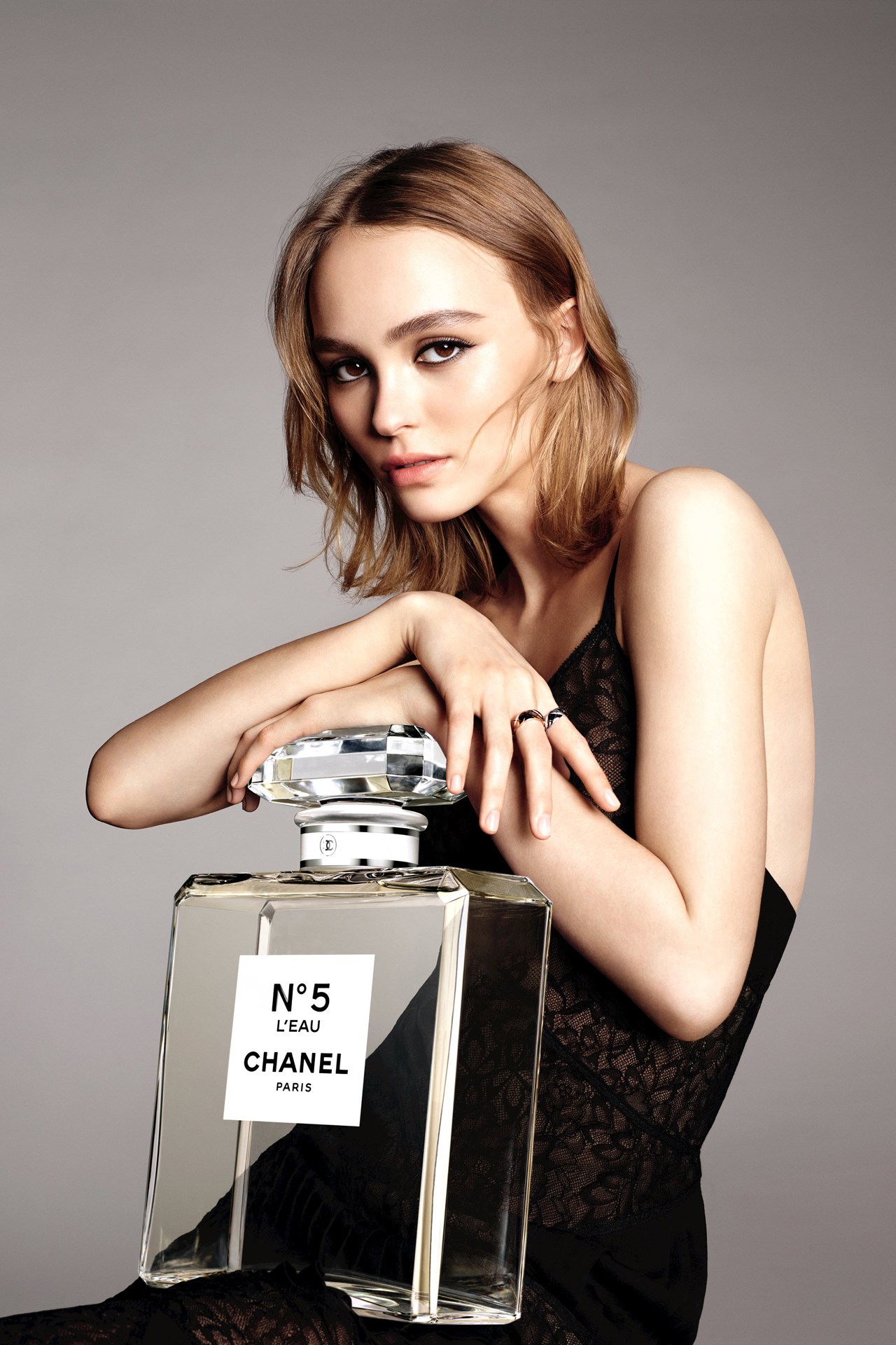 Lily-Rose Depp Chanel no. 5 ad campaign
