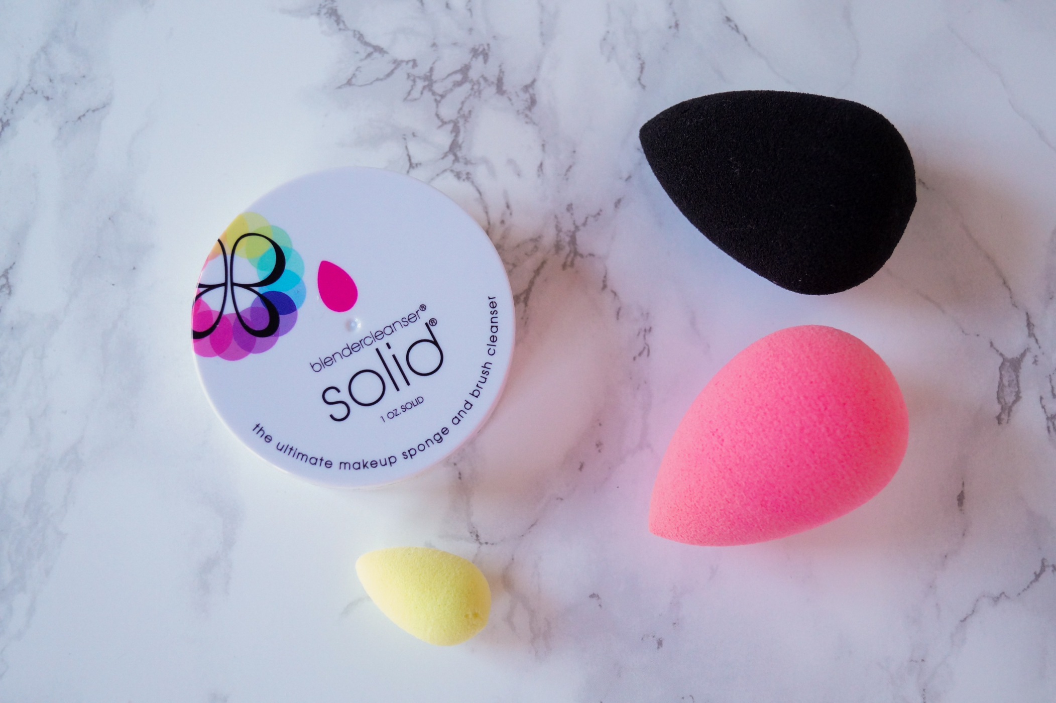 Solid cleanser by Beauty Blender (1)