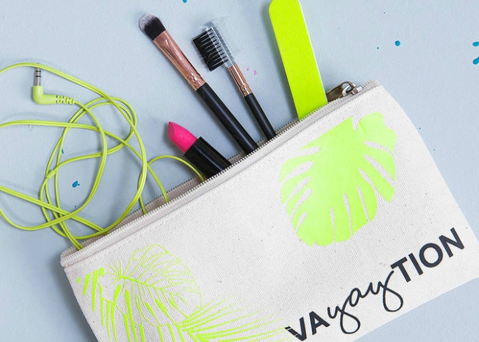 what to pack in your holiday make up bag-3